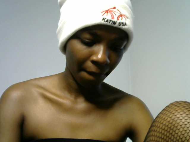 Juicygirl-1 live cam on BongaCams