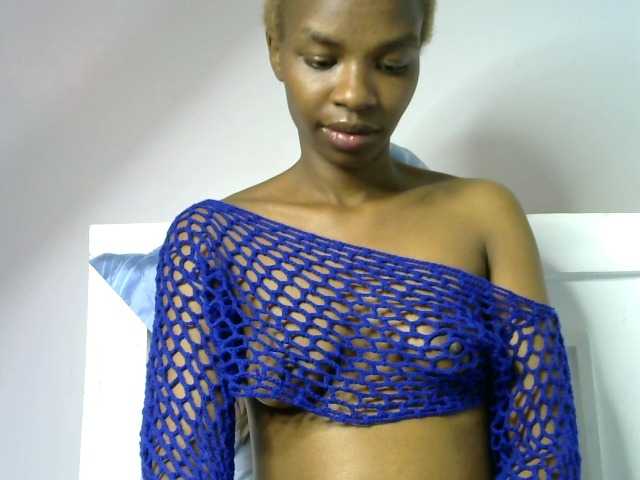 Juicygirl-1 live cam on BongaCams