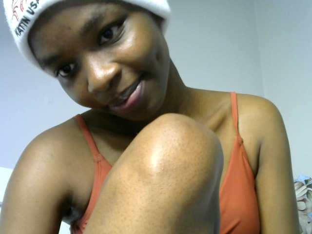 Juicygirl-1 live cam on BongaCams