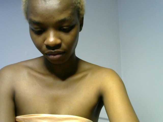 Juicygirl-1 live cam on BongaCams