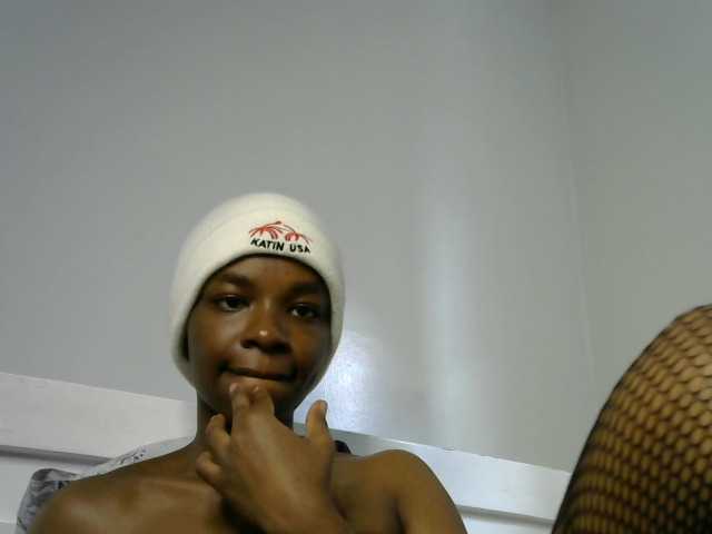 Juicygirl-1 live cam on BongaCams