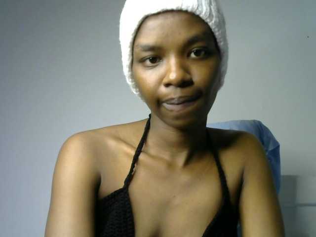 Juicygirl-1 live cam on BongaCams