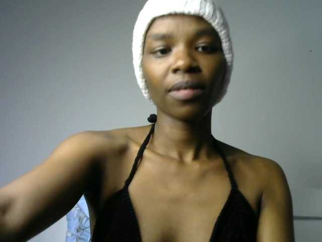 Juicygirl-1, modelo webcam