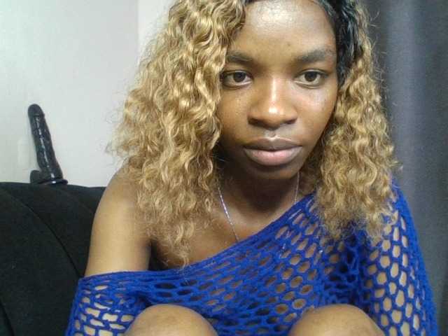 Juicygirl-1 live cam on BongaCams