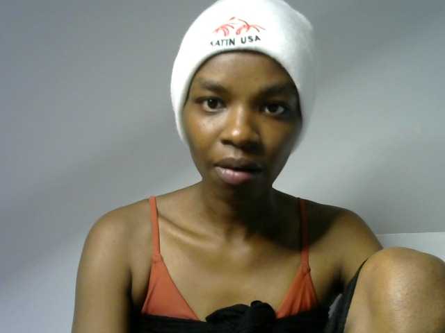 Juicygirl-1 live cam on BongaCams