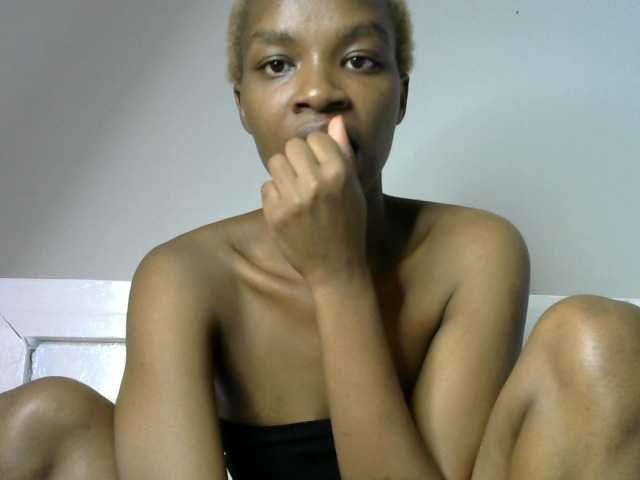 Juicygirl-1 live cam on BongaCams