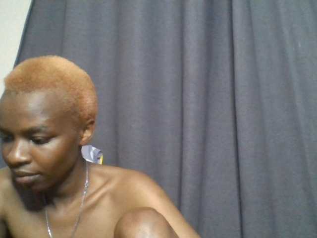 Juicygirl-1 live cam on BongaCams