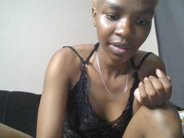 Juicygirl-1 live cam on BongaCams