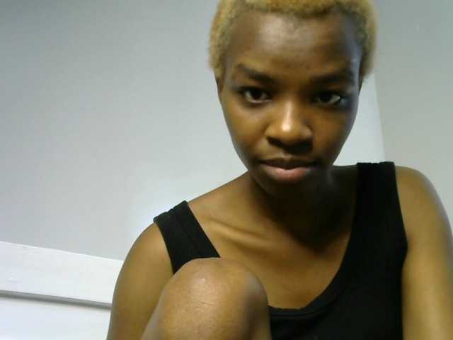 Juicygirl-1 live cam on BongaCams