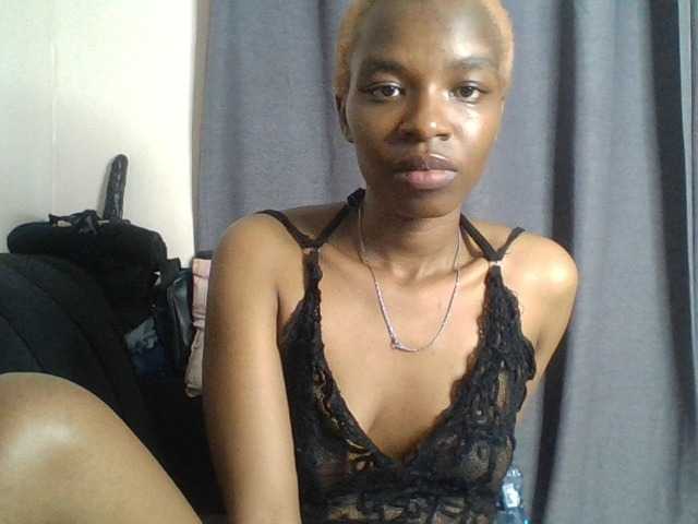Juicygirl-1 live cam on BongaCams