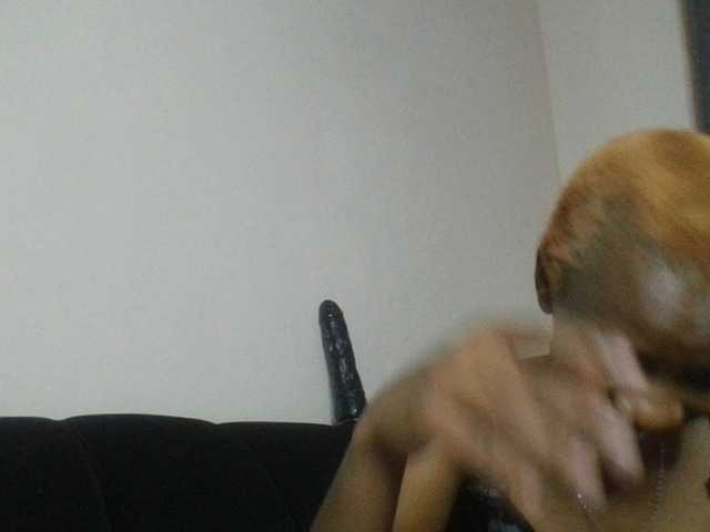 Juicygirl-1 live cam on BongaCams