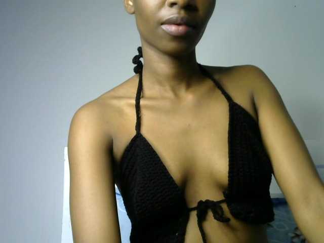 Juicygirl-1 live cam on BongaCams
