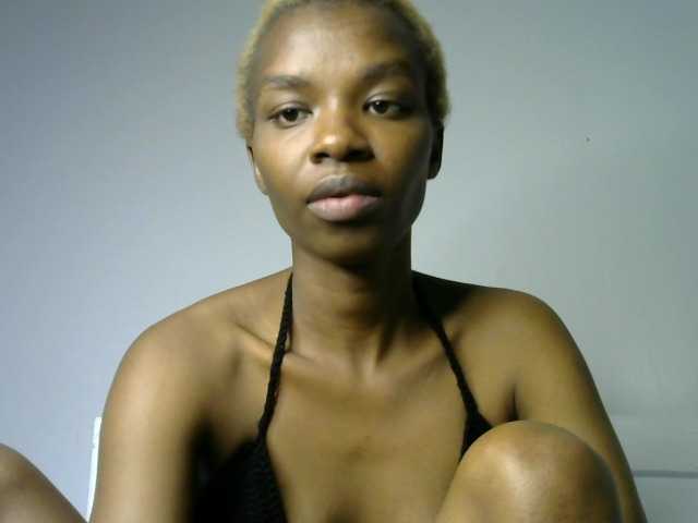 Juicygirl-1 live cam on BongaCams