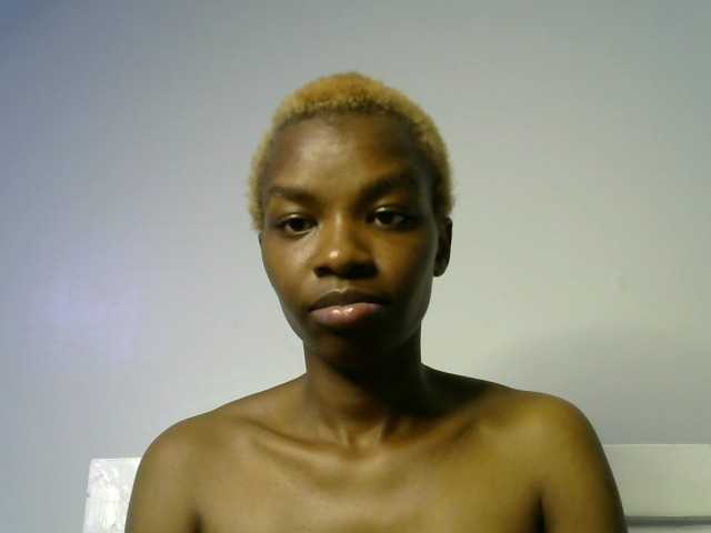 Juicygirl-1 live cam on BongaCams