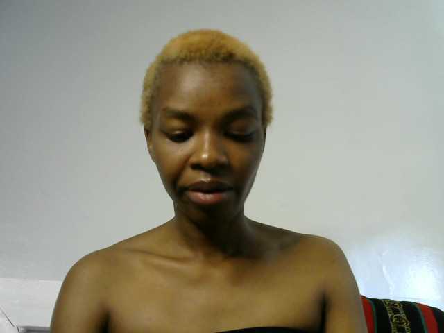 Juicygirl-1 live cam on BongaCams