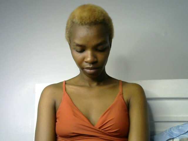 Juicygirl-1 live cam on BongaCams