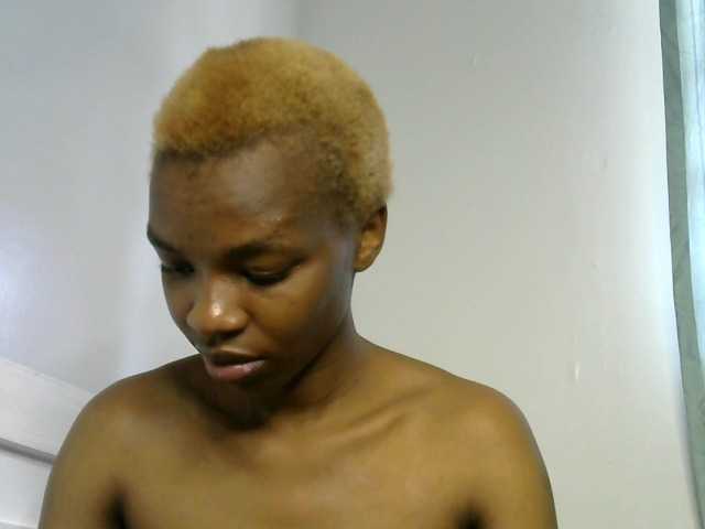 Juicygirl-1 live cam on BongaCams