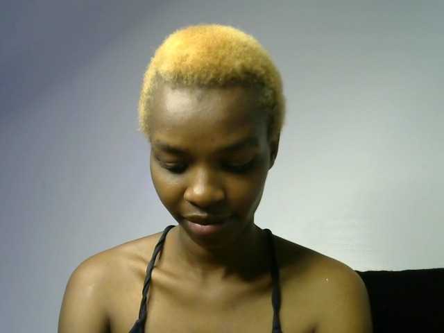 Juicygirl-1 live cam on BongaCams