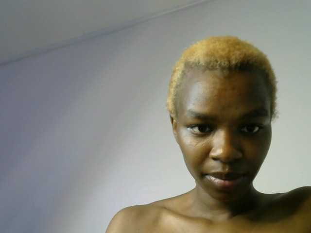 Juicygirl-1 live cam on BongaCams