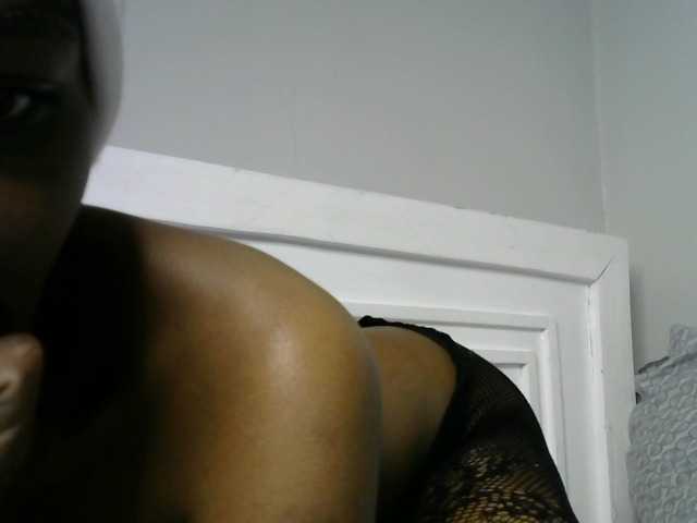Juicygirl-1 live cam on BongaCams