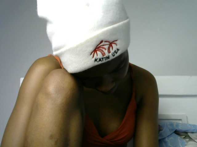 Juicygirl-1 live cam on BongaCams