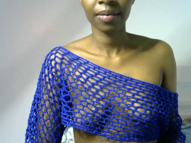 Juicygirl-1 live cam on BongaCams