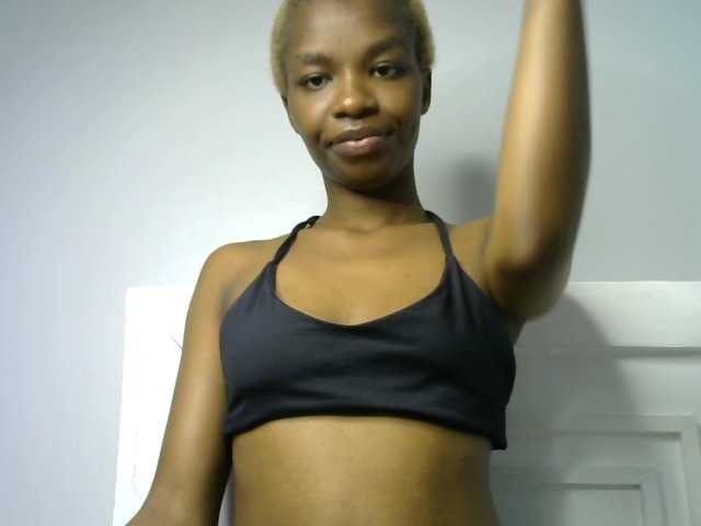 Juicygirl-1 live cam on BongaCams