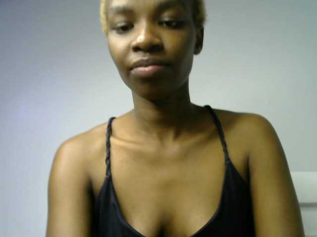 Juicygirl-1 live cam preview