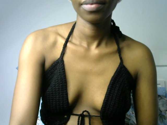 Juicygirl-1 live cam on BongaCams