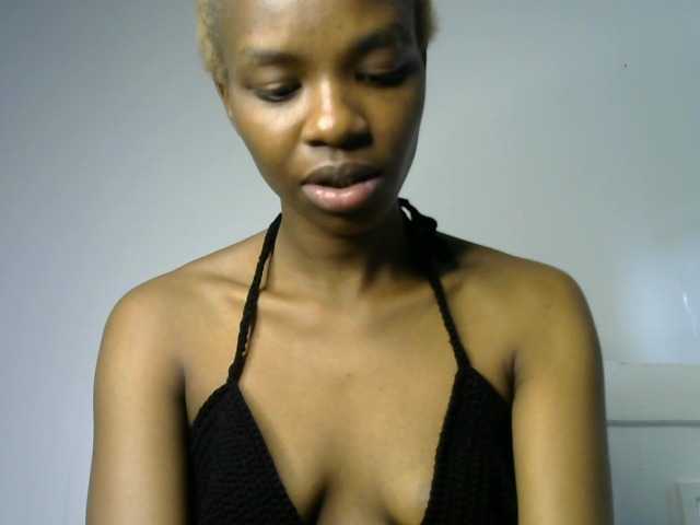 Juicygirl-1 live cam on BongaCams