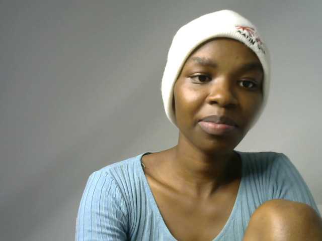 Juicygirl-1 live cam on BongaCams