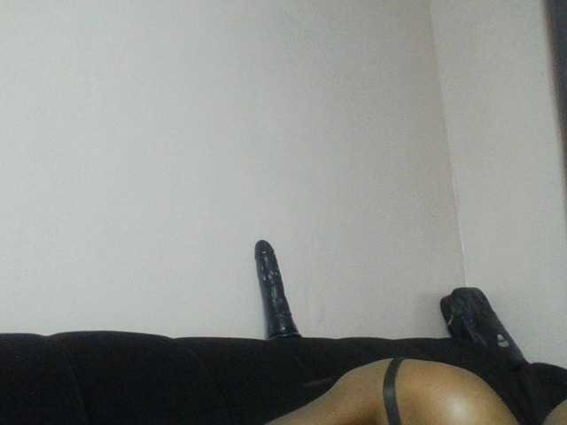 Juicygirl-1 live cam on BongaCams