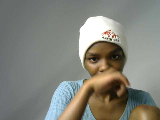 Juicygirl-1 live cam on BongaCams