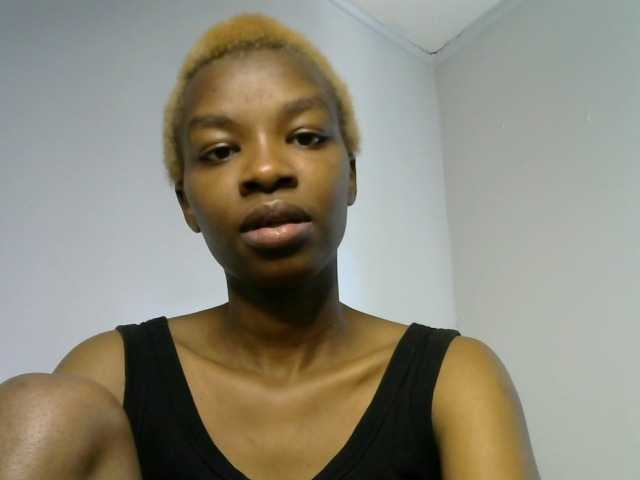 Juicygirl-1 live cam on BongaCams