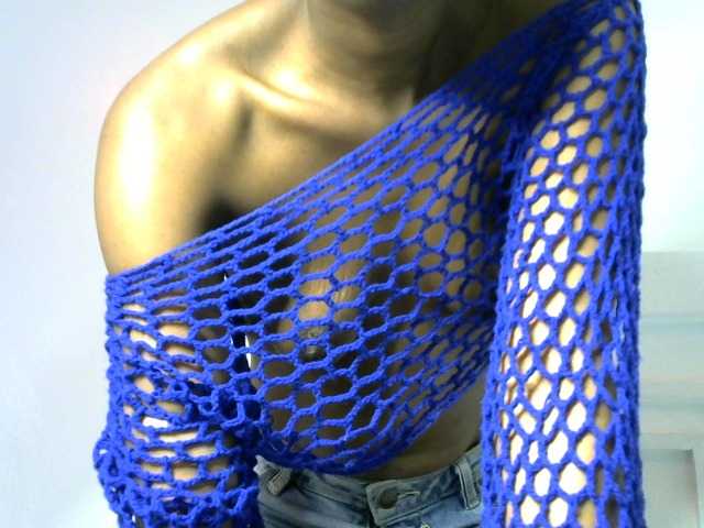Juicygirl-1 live cam on BongaCams