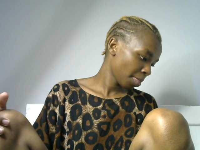 Juicygirl-1 live cam on BongaCams