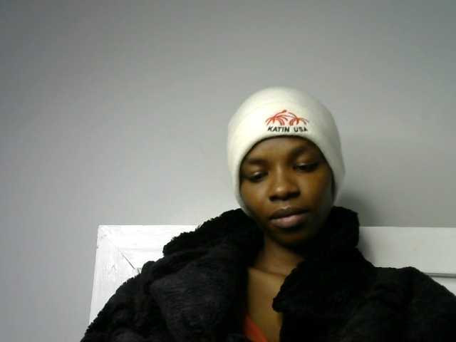 Juicygirl-1 live cam on BongaCams