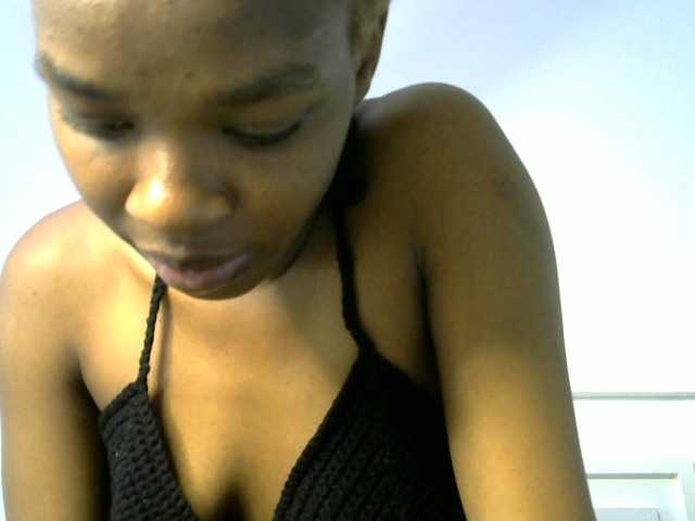 Juicygirl-1 live cam on BongaCams