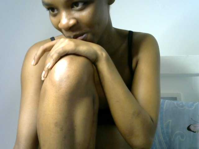 Juicygirl-1 live cam on BongaCams