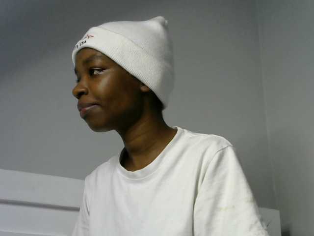 Juicygirl-1 live cam on BongaCams