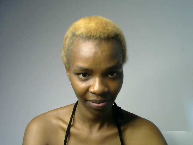 Juicygirl-1 live cam on BongaCams