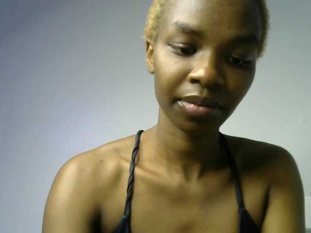 Juicygirl-1 live cam on BongaCams