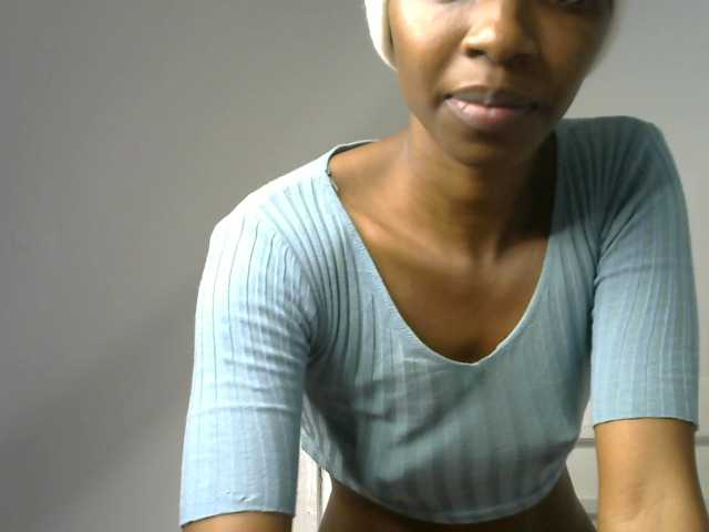 Juicygirl_ live cam preview