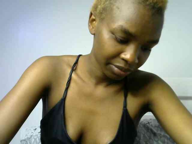 Juicygirl-1 Live Webcam on BongaCams