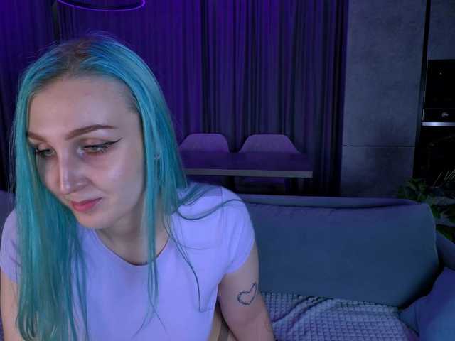 le modèle Rumiiko est en webcam porno dans un show sur le site bongacams, il possède les tags suivants: White/Caucasian,Blonde,Shaved