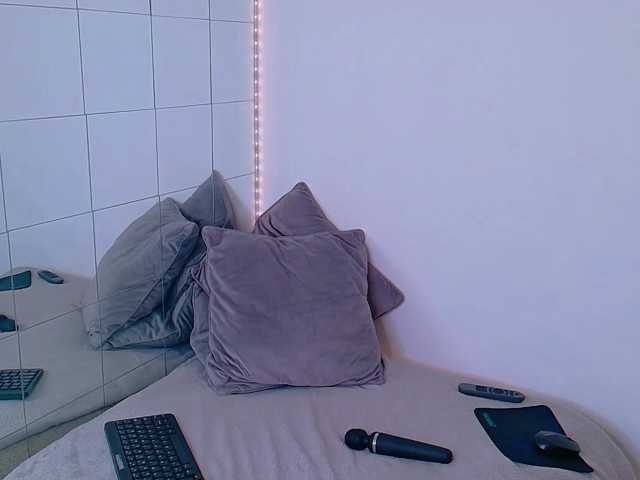 SellennaX live cam on BongaCams