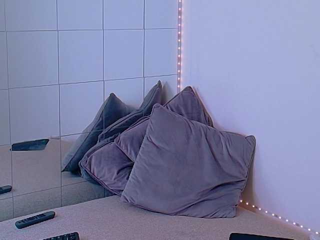 SellennaX webcam