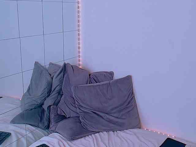 SellennaX webcam