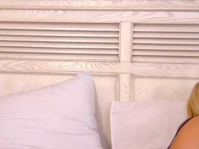 SweetAyra live cam on BongaCams