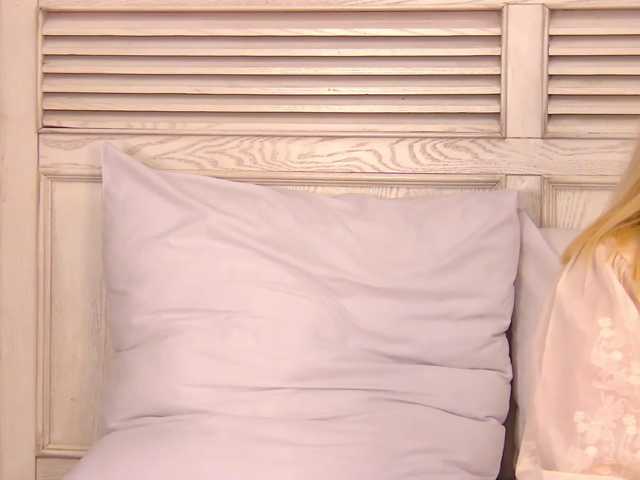 SweetAyra live cam on BongaCams